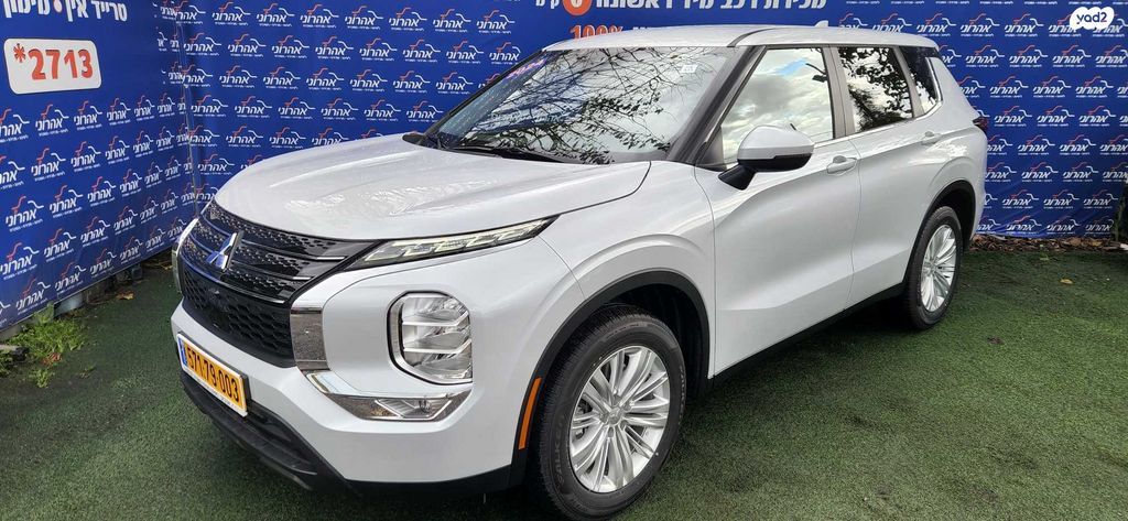 מיצובישי אאוטלנדר 7-מקומות